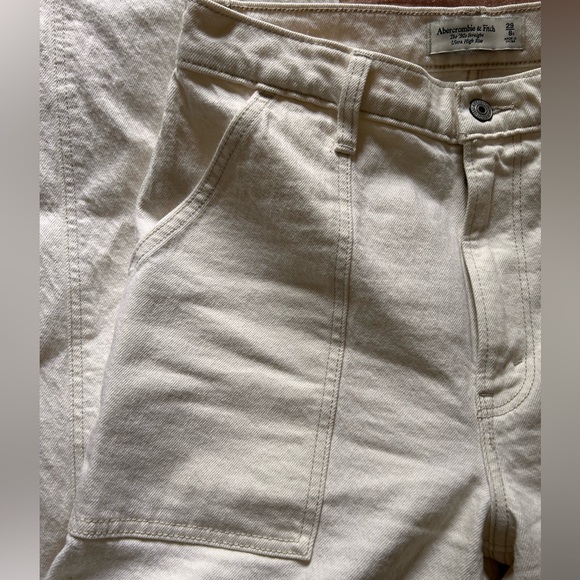 Abercrombie & Fitch The 90s Straight Ultra High Rise Carpenter Jean - Picture 3 of 9